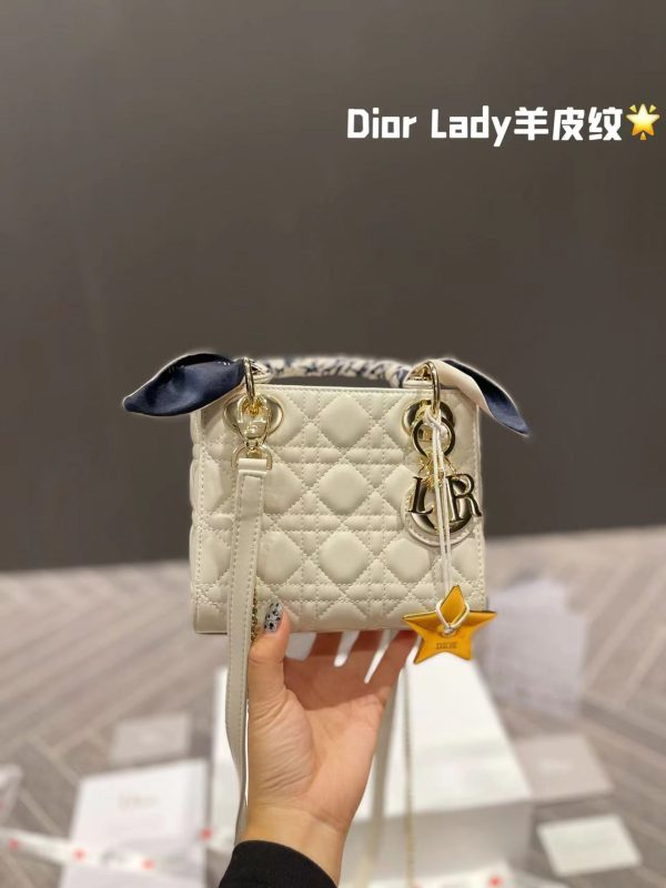 Dior lady bag white - Image 4