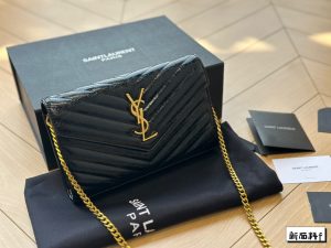 Yves Saint Laurent black chain envelope, size: 23 * 14cm, color: gold, silver, black, white