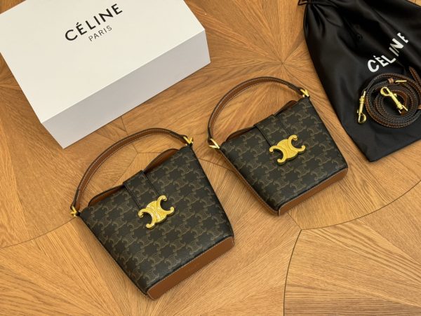 Celine metal buckle bucket bag 15*18/13*14 black pattern