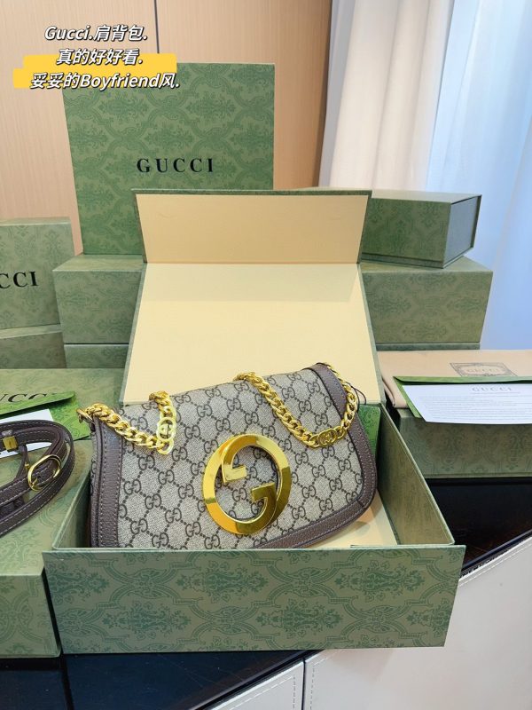 Gucci round interlocking double G metal logo chain bag 27*4*17cm brown - Image 7