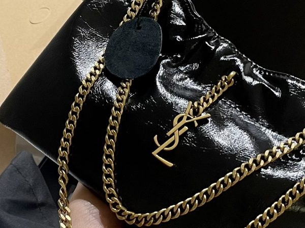 Saint Laurent cowhide metal label armpit bag 24*14cm black - Image 3