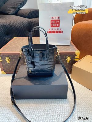 Yves Saint Laurent mini tote bag 15*5*17cm black