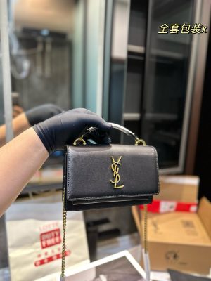 Saint Laurent metal label chain bag 19*5*12 black
