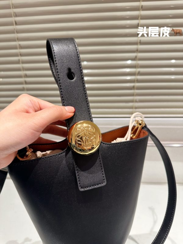 Loewe cowhide metal buckle bucket bag 22*20cm  black - Image 3