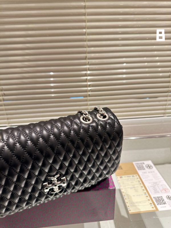 Tory Burch Metal Label Crossbody Bag 28cm Black - Image 2