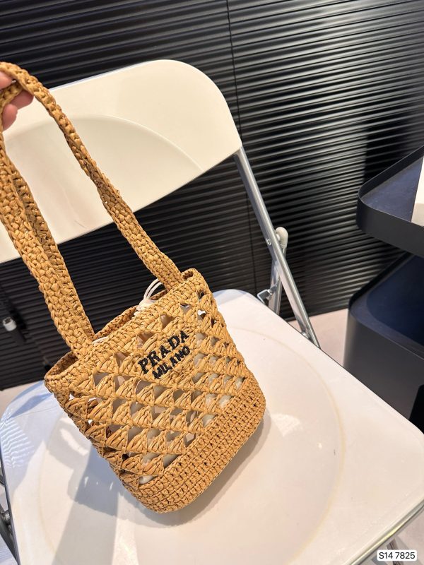 Prada woven tote bag 17*18cm brown - Image 2