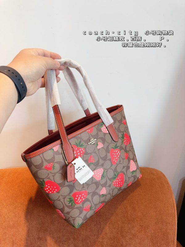 Coach Graffiti Tote Bag 22*11*20cm - Image 4