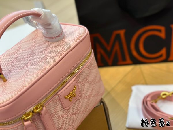 MCM Printed Makeup Bag 19 * 13 Pink - Image 8