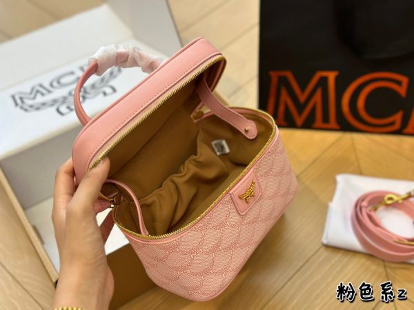 MCM Printed Makeup Bag 19 * 13 Pink - Image 4