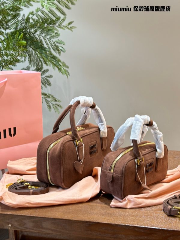 miumiu suede underarm bag brown 22cm/28cm - Image 8