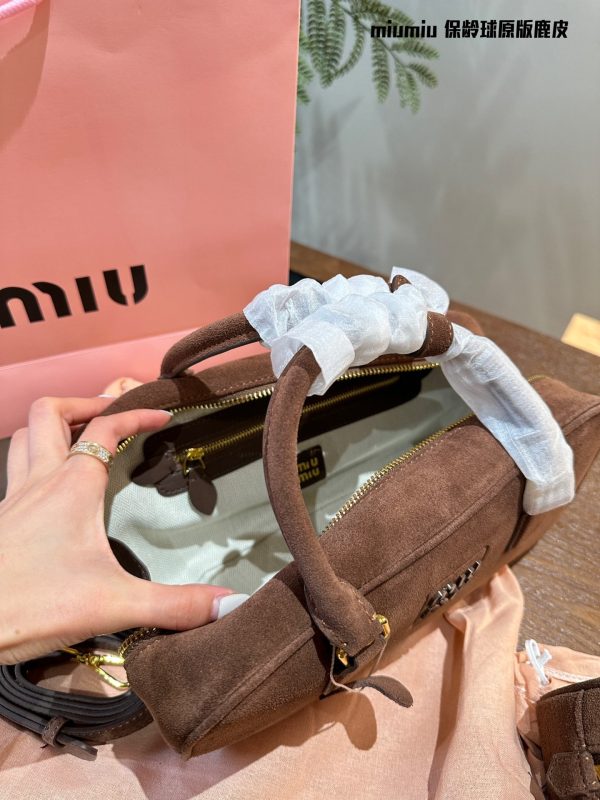 miumiu suede underarm bag brown 22cm/28cm - Image 9