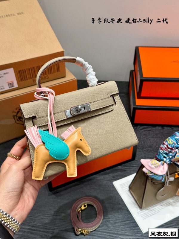 FF001 Hermès Kelly Mini II with original box Size: 20cm