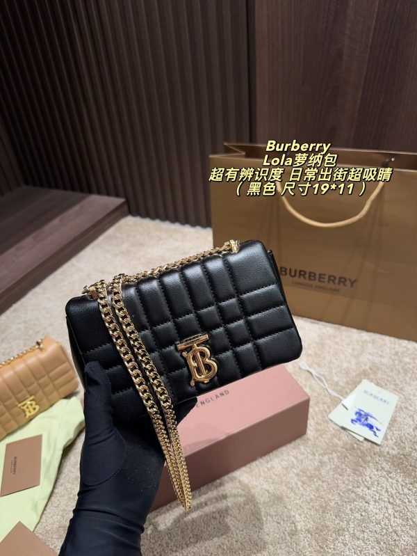 FF001 Burberry Lola bag, size 19*11cm, comes with box. - Image 10