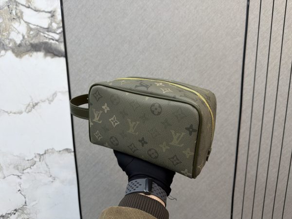 XX001 LV Louis Vuitton Dopp kit studded print toiletry bag with box Size 12 x 22cm - Image 6