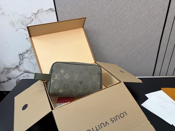 XX001 LV Louis Vuitton Dopp kit studded print toiletry bag with box Size 12 x 22cm - Image 2