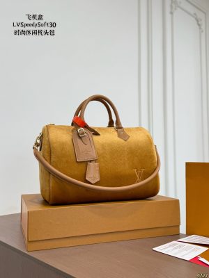 XX001 LV Speedy Soft 30 Bag (includes box) Dimensions: 30 x 21 cm,3 colors