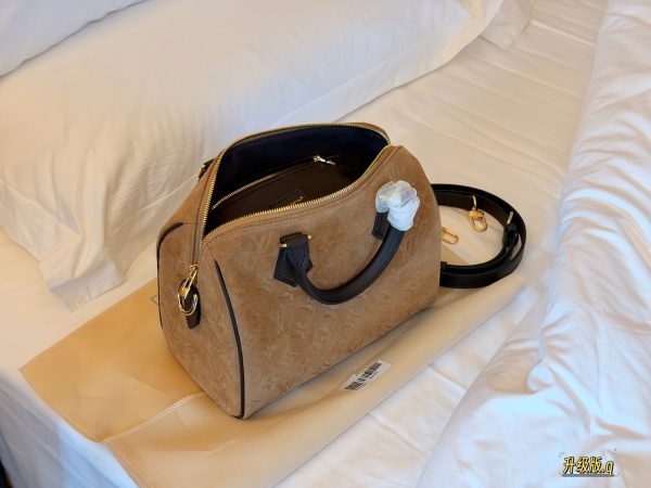 XX001 LV Louis Vuitton Speedy 25 Suede Bag (Box Included) Size: 25 x 19 cm - Image 4