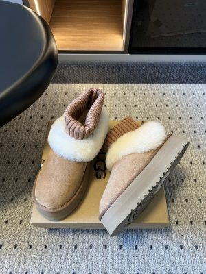 RX001 UGG 26SS platform snow boots with wool-knit cuffs; heel height: 4cm; available in sizes 35–41, in 4 colors.
